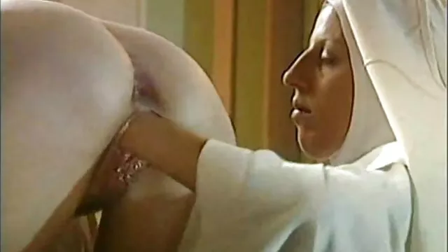 beso de braiseliras busconas sexo casero en español latino