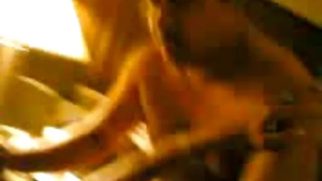 2 rubias mostrando y burlándose xxx completas en español en la cámara