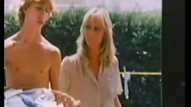 Chico se folla porno latino en espanol a una linda adolescente