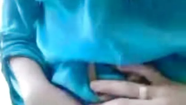 Belleza videos en español latino xxx rubia garganta profunda una polla dura en el sofá
