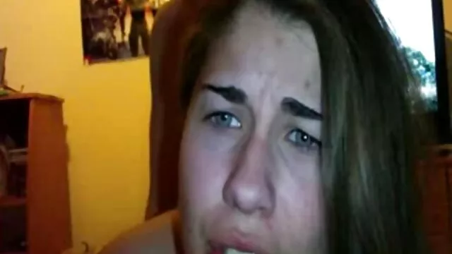 Impresionante rubia Audrey Argento vagina extendiéndose de pormolatino cerca