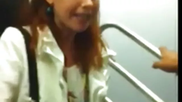 Jessica chupa y monta a su hombre p0rno latino y toma facial